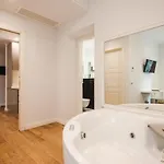 Nikis Collection Trastevere בית הארחה רומא