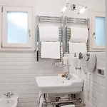 בית הארחה Nikis Collection Trastevere 4*