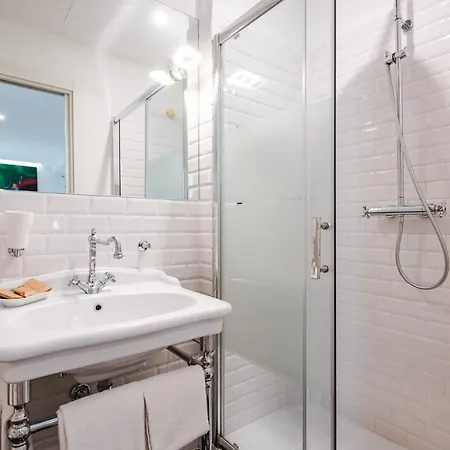 Nikis Collection Trastevere Gæstehus 4*