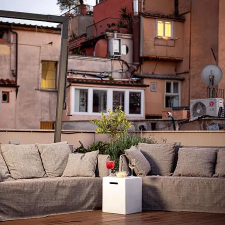 Gasthuis Nikis Collection Trastevere *